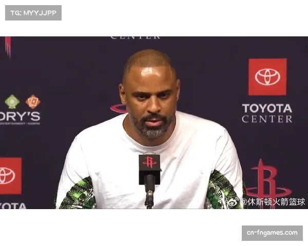 乌度卡面临火箭进攻投射困境 杜兰特范弗利特稳定外线成关键 乌度卡面临火箭进攻投射困境 杜兰特范弗利特稳定外线成关键