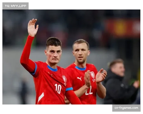 乌克兰5-3险胜冰岛取得世预赛首胜 马利诺夫斯基梅开二度表现出色 乌克兰5-3险胜冰岛取得世预赛首胜 马利诺夫斯基梅开二度表现出色